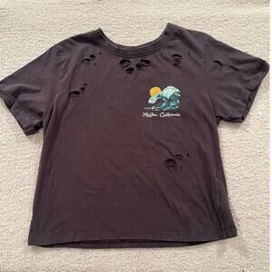 Vintage Distressed Vibe N MTV T-Shirt Size Small Unisex